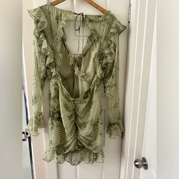 🌿ASOS For Love & Lemons Green Floral Ruffle Mini Dress – Size 12 - Picture 3 of 3